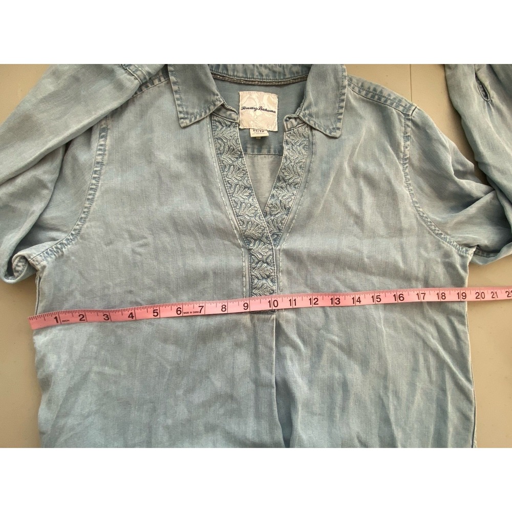 Tommy Bahama Top XS Chambray Embroidered Tunic Blue Long Sleeve Casual Shirt - Picture 6 of 9